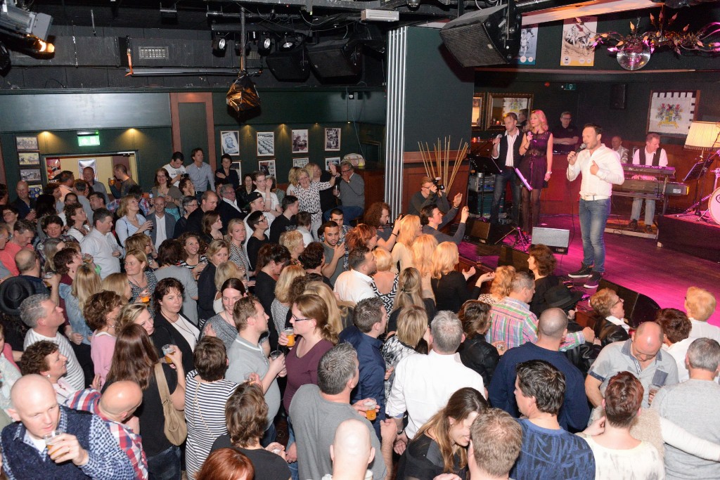../Images/Heel Noordwijkerhout zingt Hazes 409.jpg